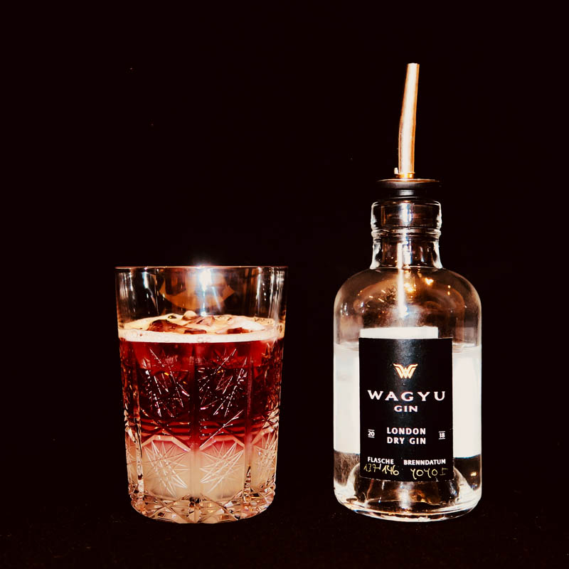 ginvasion-wagyu-gin-signature_red_wine_wagyu_gin